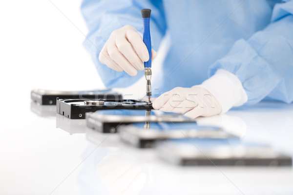Ordenador ingeniero reparación disco estéril experimento Foto stock © CandyboxPhoto