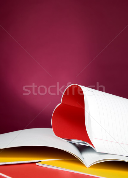 Boek hartvorm vorm hart Stockfoto © carenas1