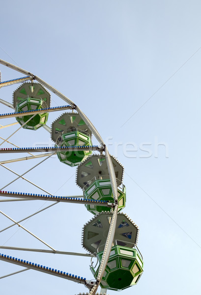 Büyük cazibe park gökyüzü tekerlek Stok fotoğraf © carenas1