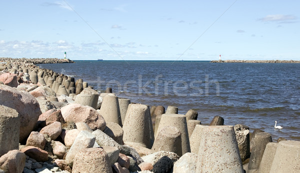 Huge stone with sea in background Stock photo © carenas1