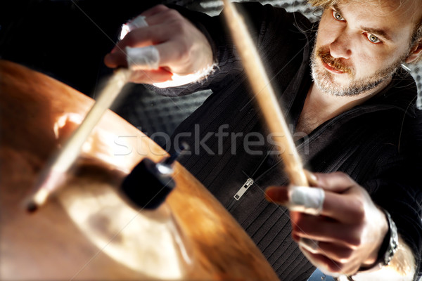 Trăi muzică instrument om joc muzica rock Imagine de stoc © carloscastilla