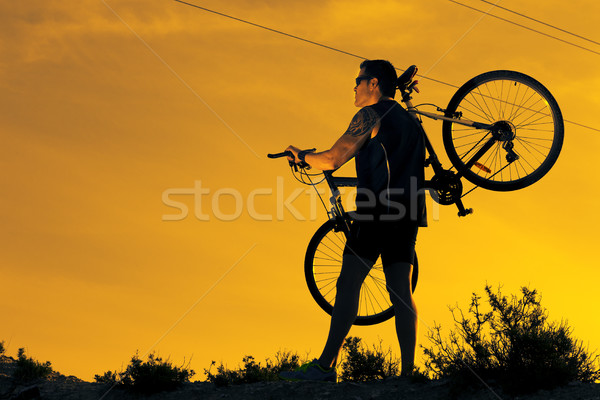 Montanha vida saudável extremo bicicleta estilo ao ar livre Foto stock © carloscastilla