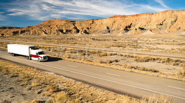 út hosszú 18 nagy teherautó Utah Stock fotó © cboswell