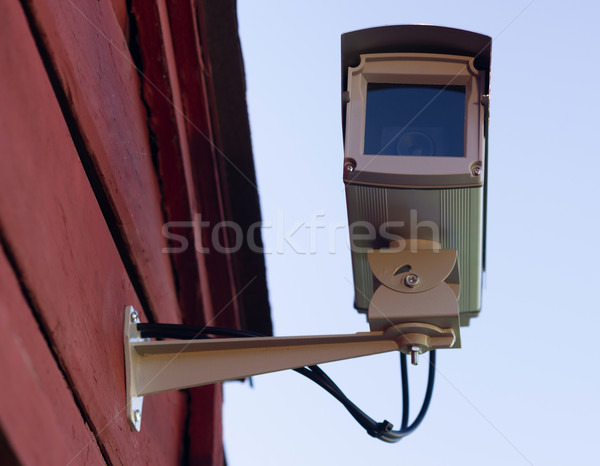 Profi biztonság videókamera otthon égbolt épület Stock fotó © cboswell