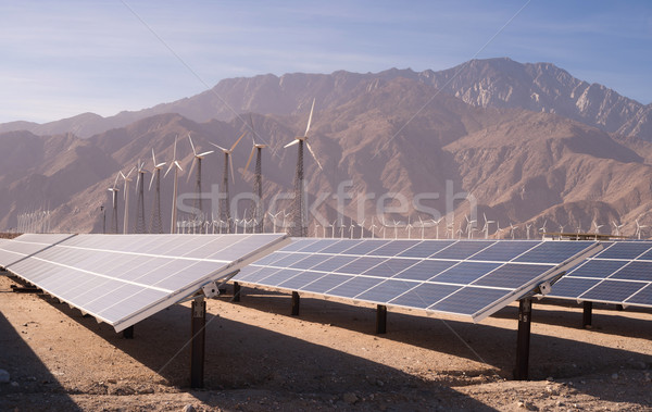 Tiszta zöld energia szélturbinák sivatag napenergia nagy Stock fotó © cboswell