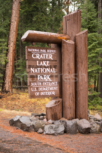 Krater jezioro parku wejście podpisania Oregon Zdjęcia stock © cboswell