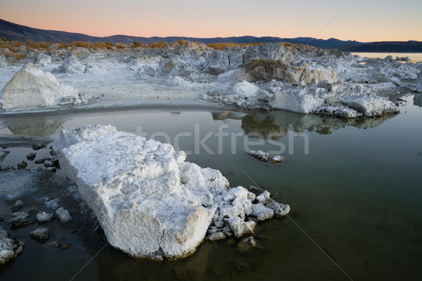 岩 鹽 日落 湖 加州 性質 商業照片 © cboswell