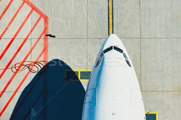 Luftbild Flugzeug Flughafen Flugzeug Verkehr konkrete Stock foto © Chalabala