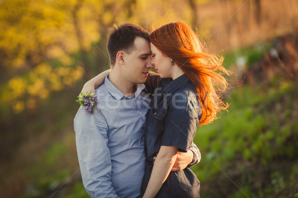 [[stock_photo]]: Couple · baiser · permanent · route