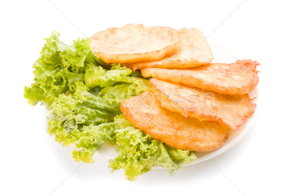 Stockfoto: Geïsoleerd · aardappel · pannenkoeken · plaat · groene · salade