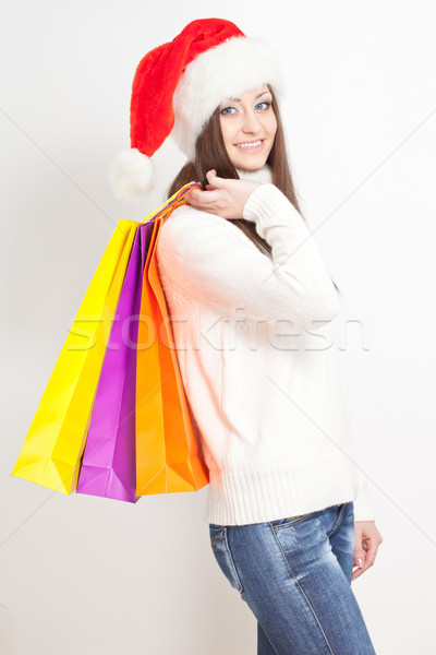 [[stock_photo]]: Brunette · femme · chapeau