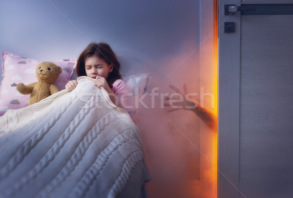 Rémálom gyerekek kicsi gyermek lány félő Stock fotó © choreograph