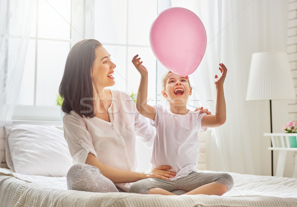 Zdjęcia stock: Mama · córka · gry · dziecko · dziewczyna