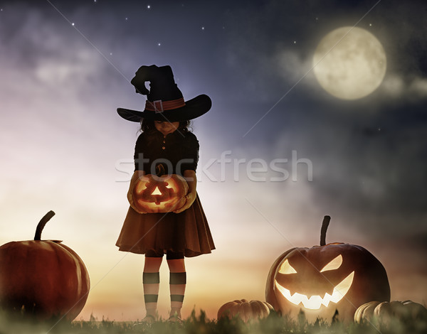 Mały witch odkryty szczęśliwy halloween cute Zdjęcia stock © choreograph