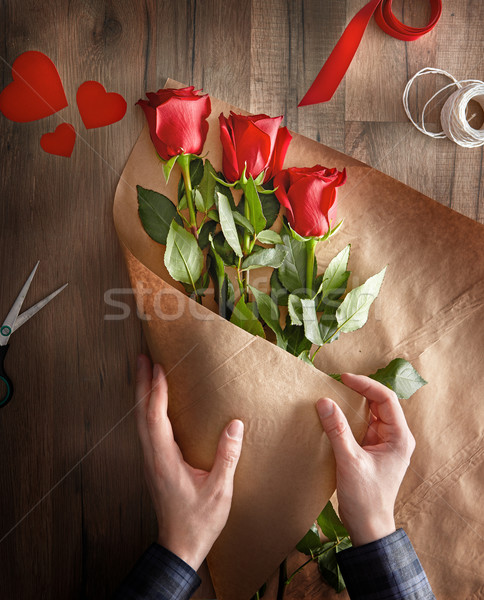 Stockfoto: Rode · rozen · houten · mannelijke · handen · liefde