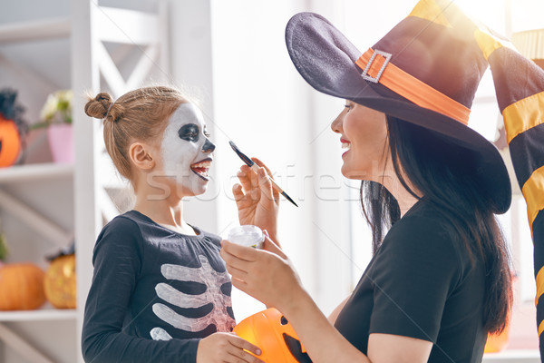 Foto stock: Familia · halloween · familia · feliz · jóvenes · mamá