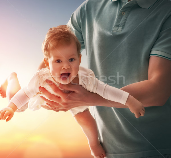 Foto d'archivio: Padre · baby · felice · amorevole · famiglia · figlia