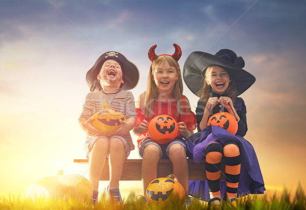 Dzieci halloween szczęśliwy brat dwa siostry Zdjęcia stock © choreograph