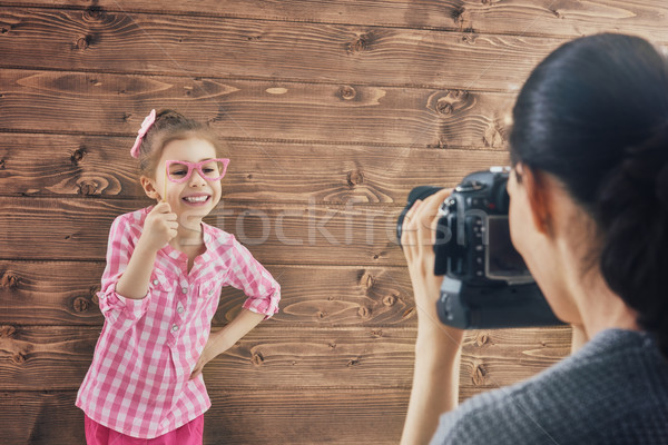 Fotograf ruchu młoda kobieta dziecko dziewczyna Zdjęcia stock © choreograph