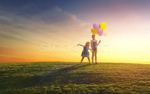 孩子 播放 氣球 二 快樂 小 商業照片 © choreograph