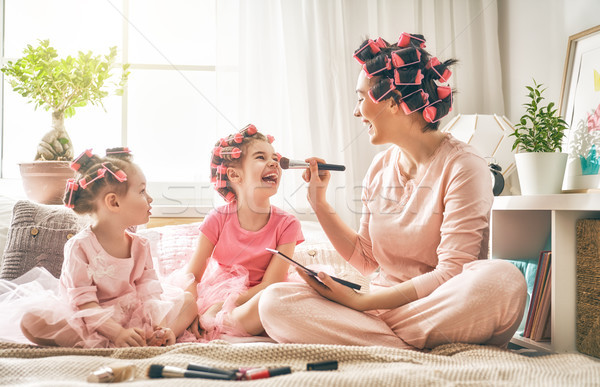 Mama dzieci makijaż szczęśliwy kochający rodziny Zdjęcia stock © choreograph
