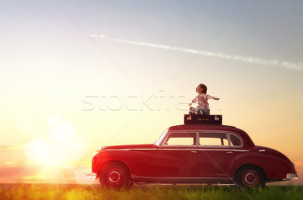 Stockfoto: Meisje · vergadering · dak · auto · avontuur · ontspannen