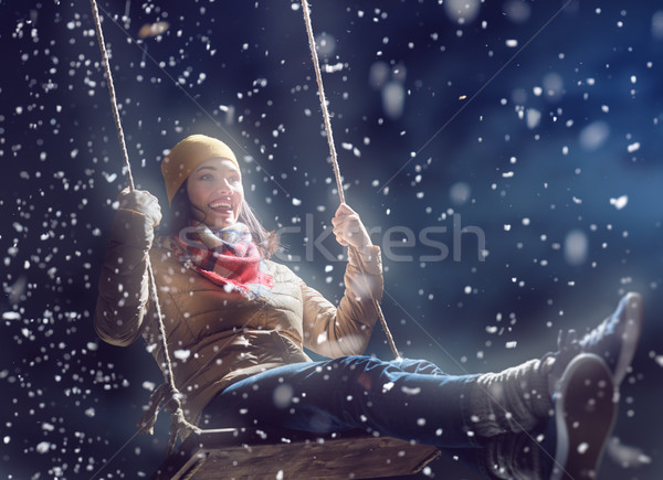 Stockfoto: Vrouw · swing · mooie · jonge · vrouw · winter · lopen