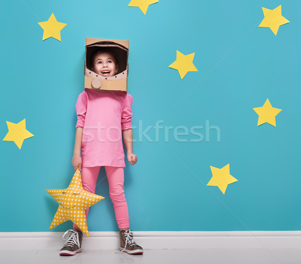 Foto stock: Criança · menina · astronauta · traje · jogar