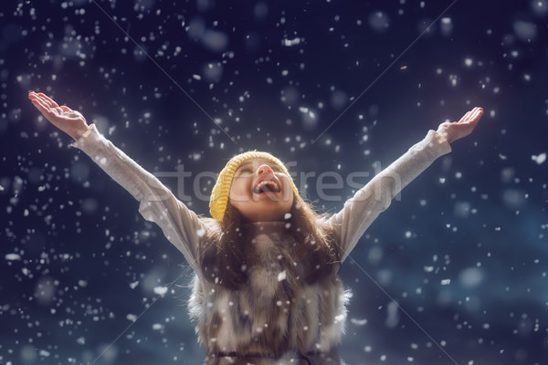 çocuk karanlık mutlu çocuk kız oynama Stok fotoğraf © choreograph
