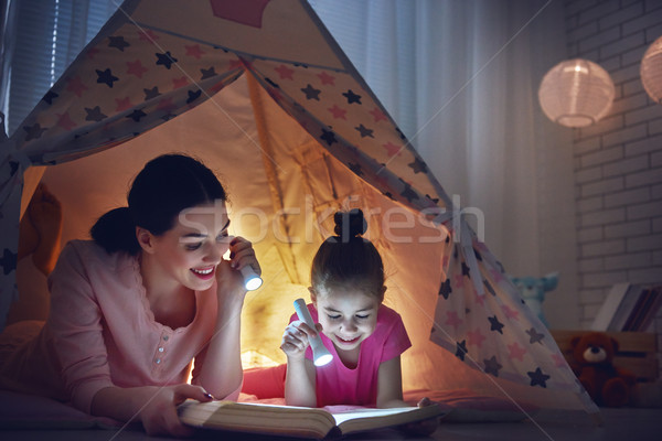 Family bedtime Stock photo © choreograph