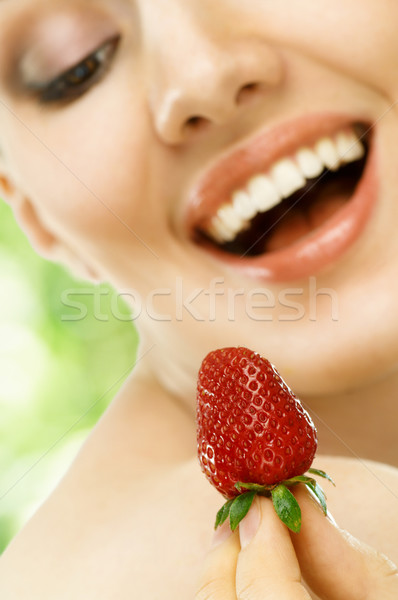 新鮮な イチゴ 美 女性 食品 ストックフォト © choreograph