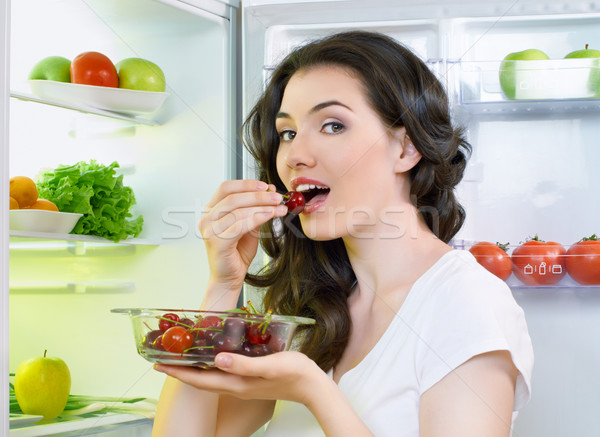 Stockfoto: Koelkast · voedsel · hongerig · meisje · vrouwen · home