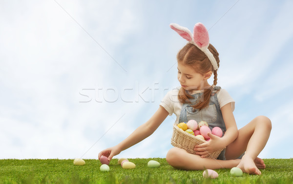 Foto stock: Menina · coelho · orelhas · bonitinho · pequeno