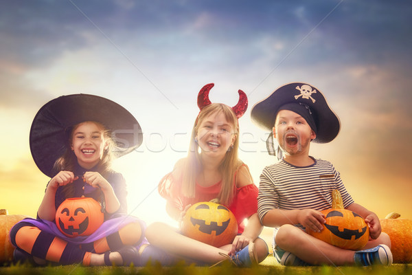 Kinder Halloween glücklich Bruder zwei Schwestern Stock foto © choreograph