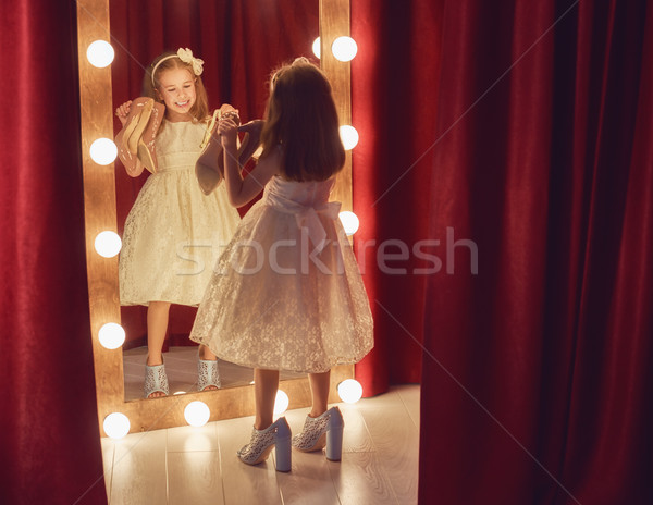 Aranyos kicsi fashionista boldog gyermek lány Stock fotó © choreograph