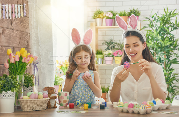 Stock fotó: Család · húsvét · kellemes · húsvétot · anya · lánygyermek · festmény