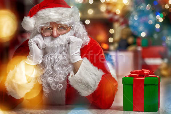 Foto stock: Papai · noel · retrato · engraçado · feliz · caixa · óculos