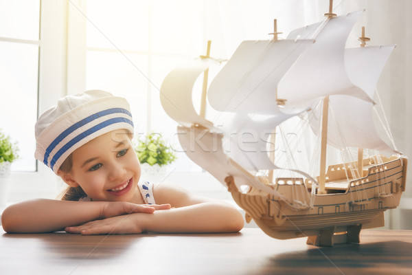 [[stock_photo]]: Rêves · mer · Voyage · adorable · peu · enfant