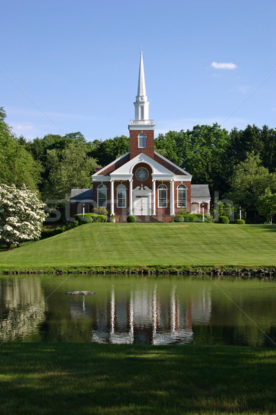 Igreja belo lago tijolo arquitetura Foto stock © chrisbradshaw