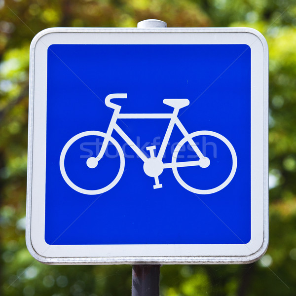 Ciclismo permitido signo carretera moto azul Foto stock © chrisdorney
