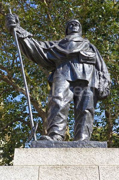 Falcon statua Londra polare explorer luogo Foto d'archivio © chrisdorney