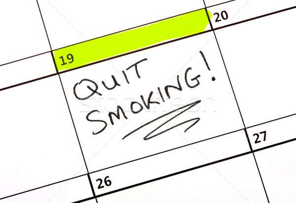 Palenia data kalendarza dymu życia papierosów Zdjęcia stock © chrisdorney