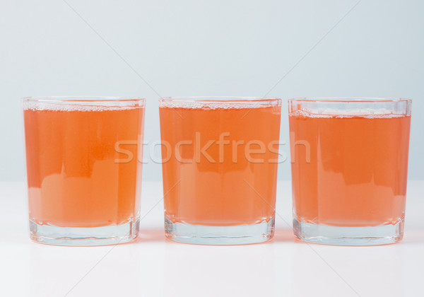 Sok pomarańczowy śniadanie kontynentalne tabeli owoców szkła bar Zdjęcia stock © claudiodivizia