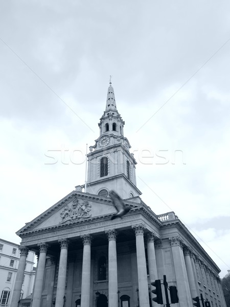 Foto stock: Igreja · Londres · campos · praça · alto