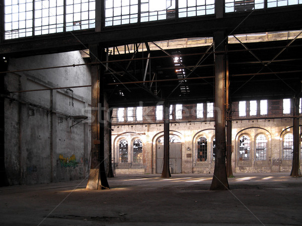 Abandonado fábrica industrial ruínas velho luz Foto stock © claudiodivizia