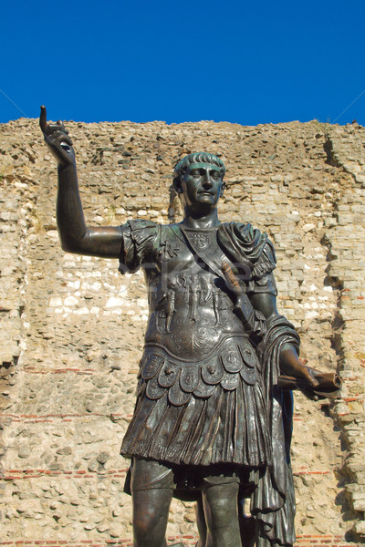 Cesarz posąg starożytnych Roman Londyn retro Zdjęcia stock © claudiodivizia