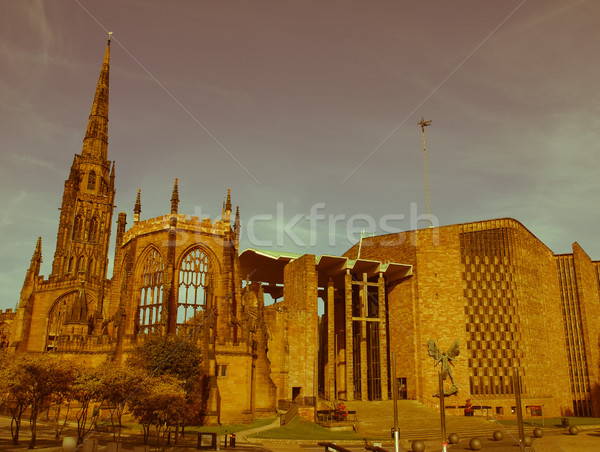 Retro guardando cattedrale vintage guardare chiesa Foto d'archivio © claudiodivizia