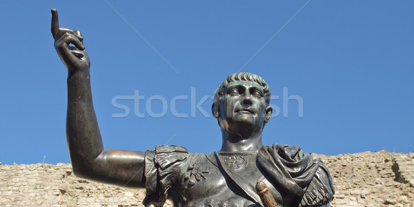 Keizer standbeeld oude Romeinse Londen architectuur Stockfoto © claudiodivizia