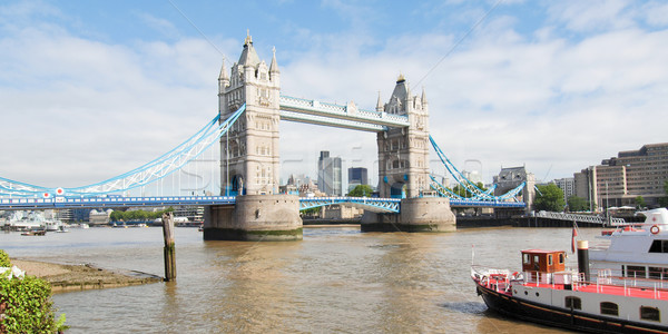 Tower Bridge Londra fiume thames acqua architettura Foto d'archivio © claudiodivizia