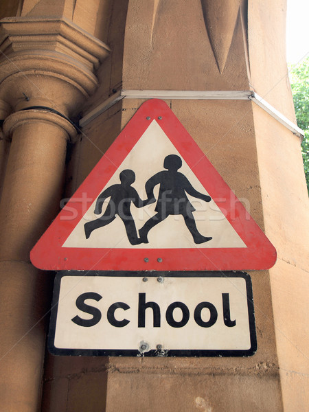 Podpisania znak drogowy publicznych szkoły dzieci drogowego Zdjęcia stock © claudiodivizia